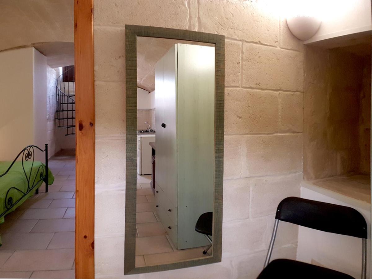 Oikia Vacanze Uggiano La Chiesa Casa Dante Extérieur photo